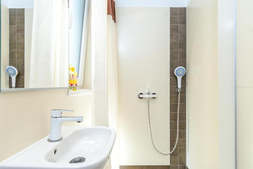 Apartments Yoe Сплит Екстериор снимка